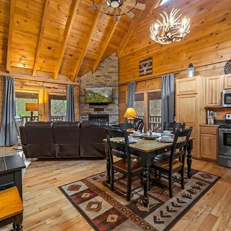 2-Bedroom Cabin With 2 Master Suites, Loft, Half-Bath And Hot Tub In A Serene Resort Setting Sevierville Exterior photo